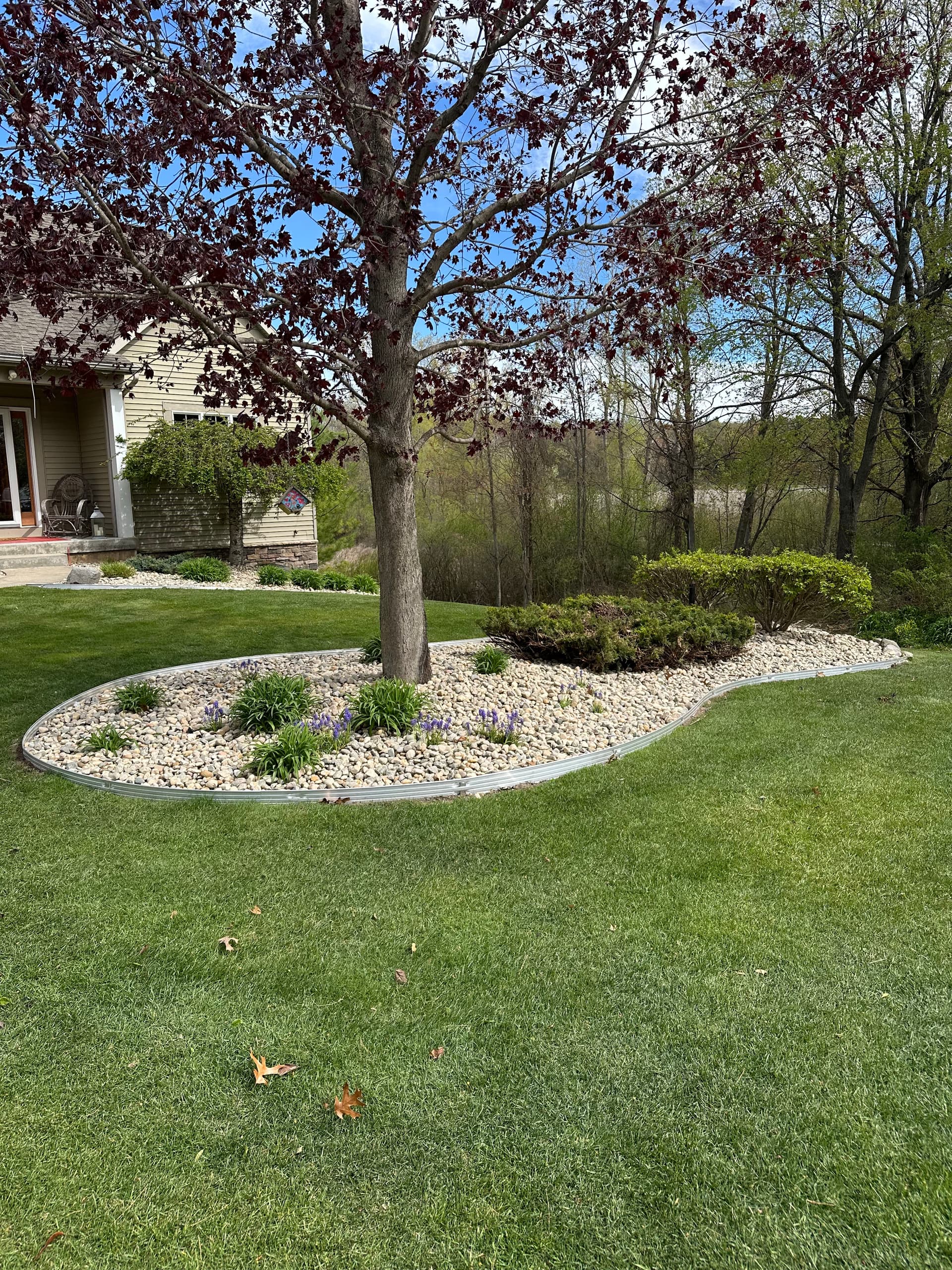 Gallery photos for Old Mulch Out, River Rock In - A Sharp Low-Maintenance Upgrade: Image #2